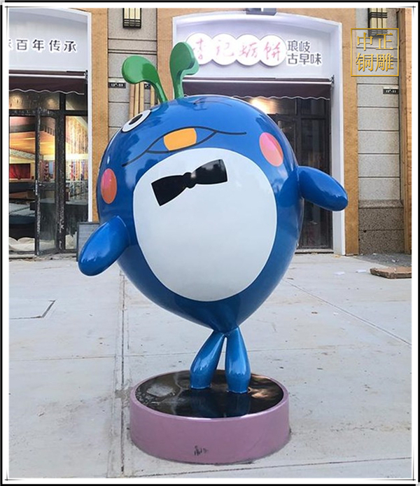 廣場卡通雕塑.jpg