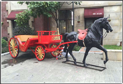 廣場馬拉車雕塑 廣場馬拉車雕塑