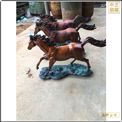 小號(hào)棗紅色馬到成功擺件 小號(hào)棗紅色馬到成功擺件