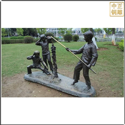 放鞭炮人物銅雕塑 放鞭炮人物銅雕塑